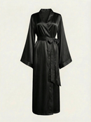 Violette Midi in Black