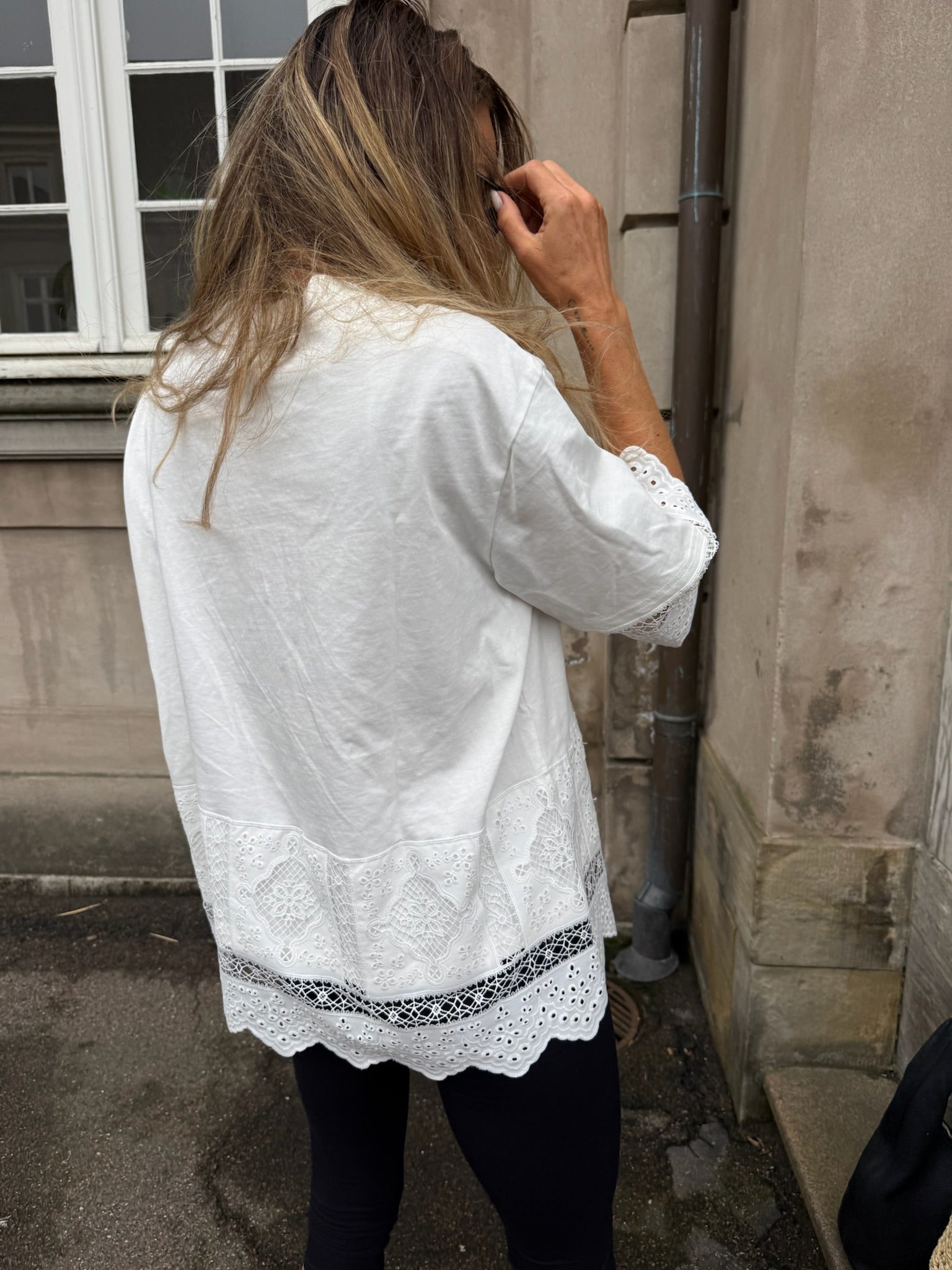 Liva Lace T-Shirt – White