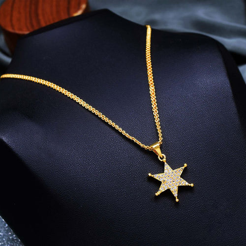 Della Gold Chain Necklace